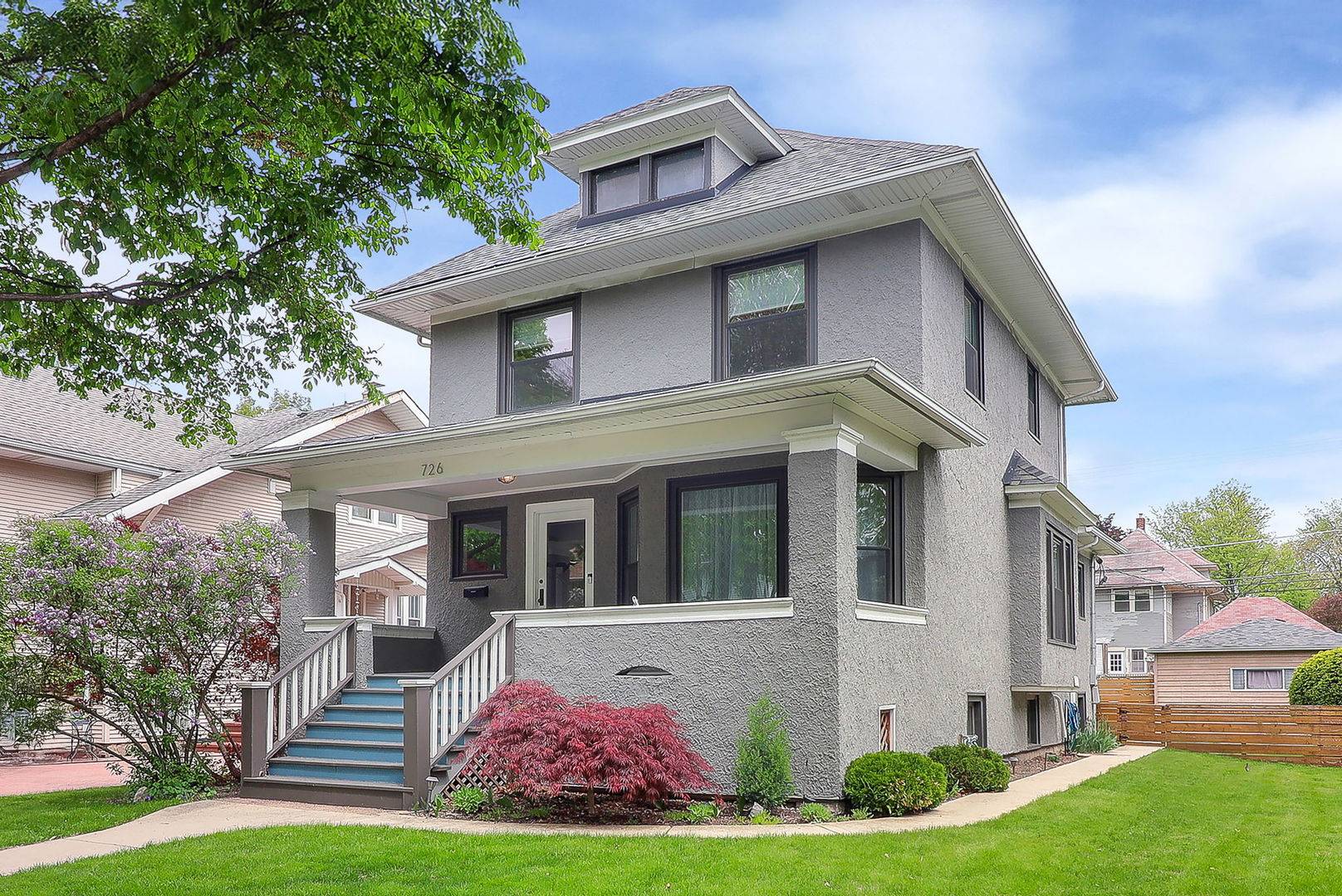 Oak Park, IL 60304,726 S Grove AVE