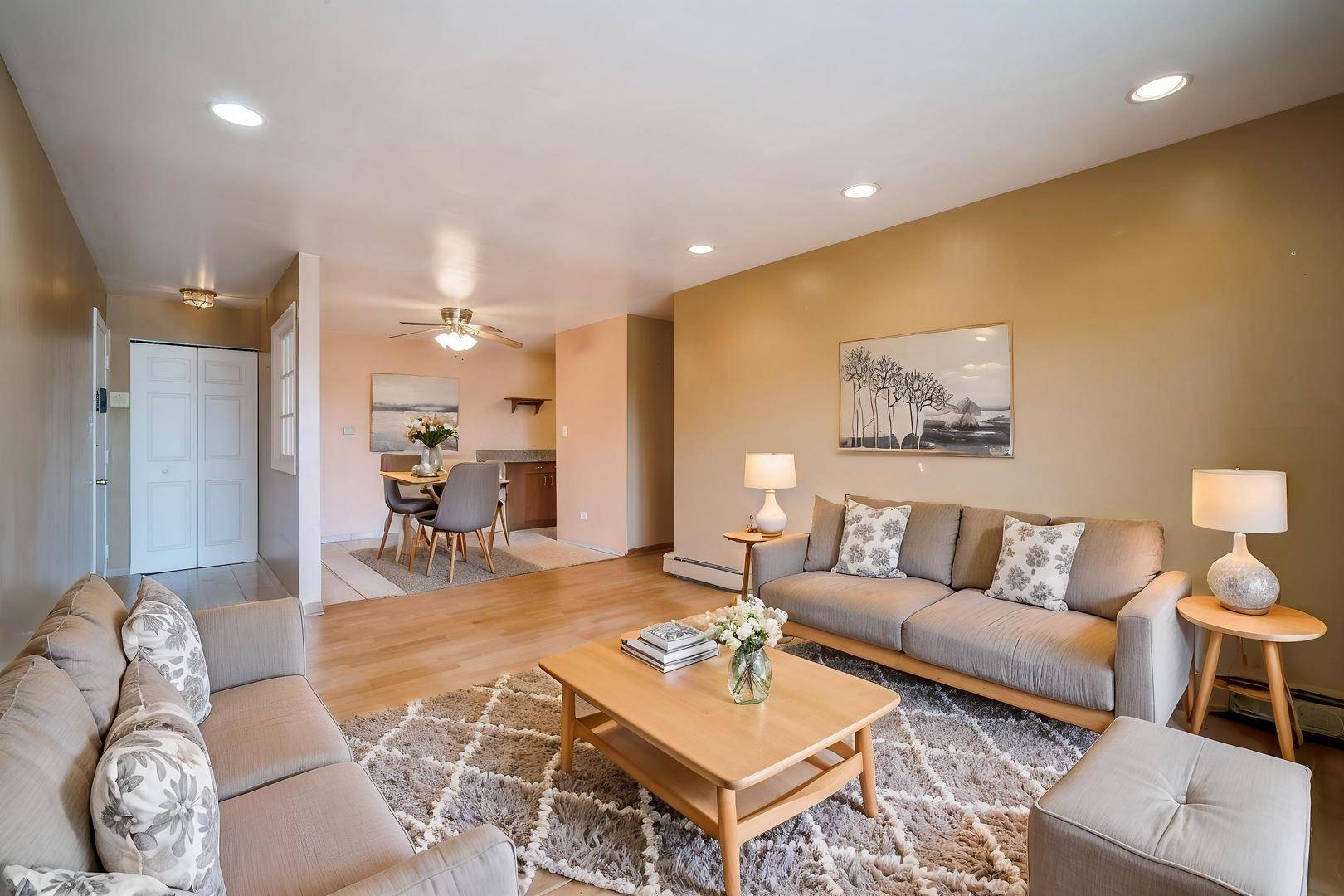 Prospect Heights, IL 60070,974 Crabapple DR #307