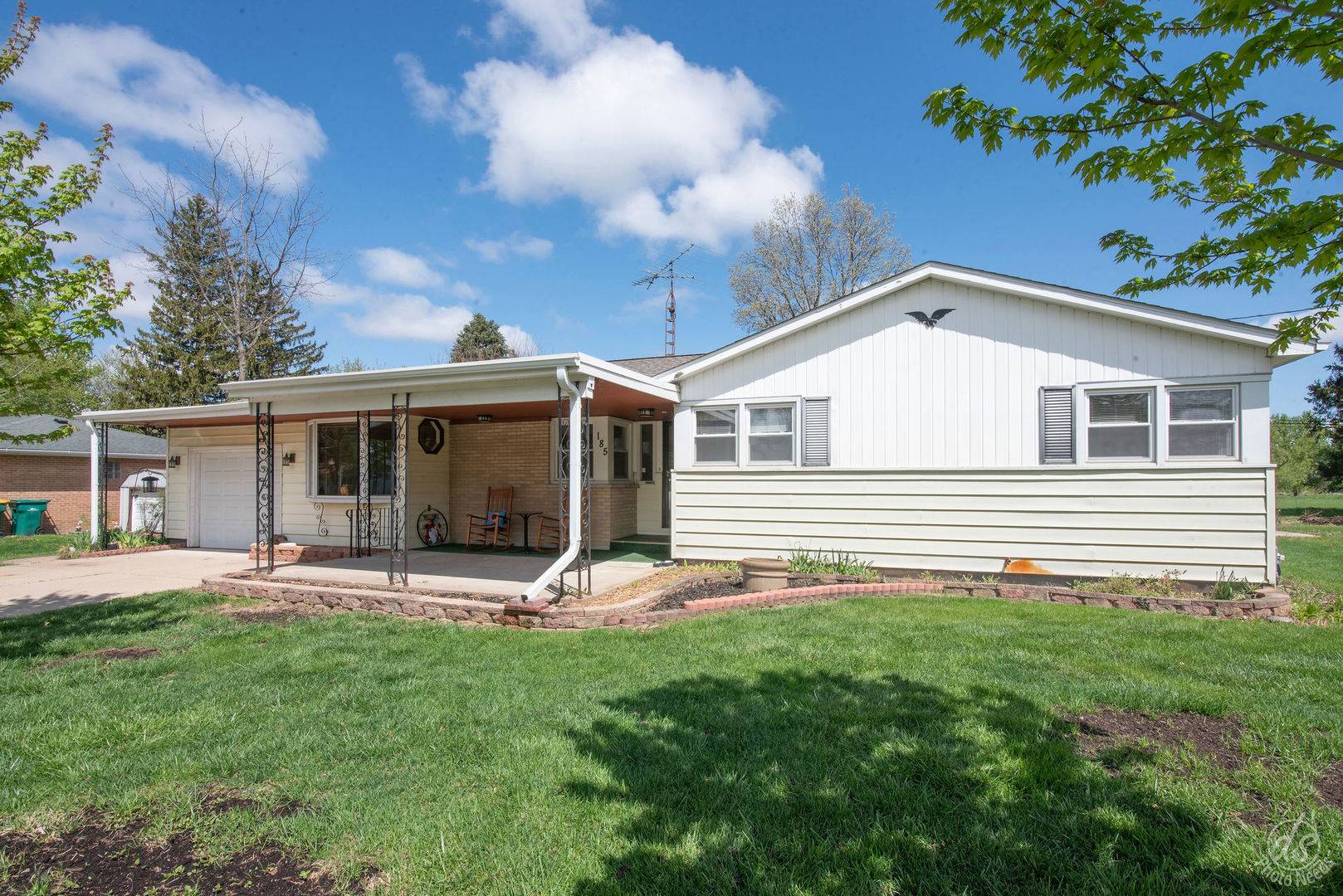 Sycamore, IL 60178,185 Swanson RD