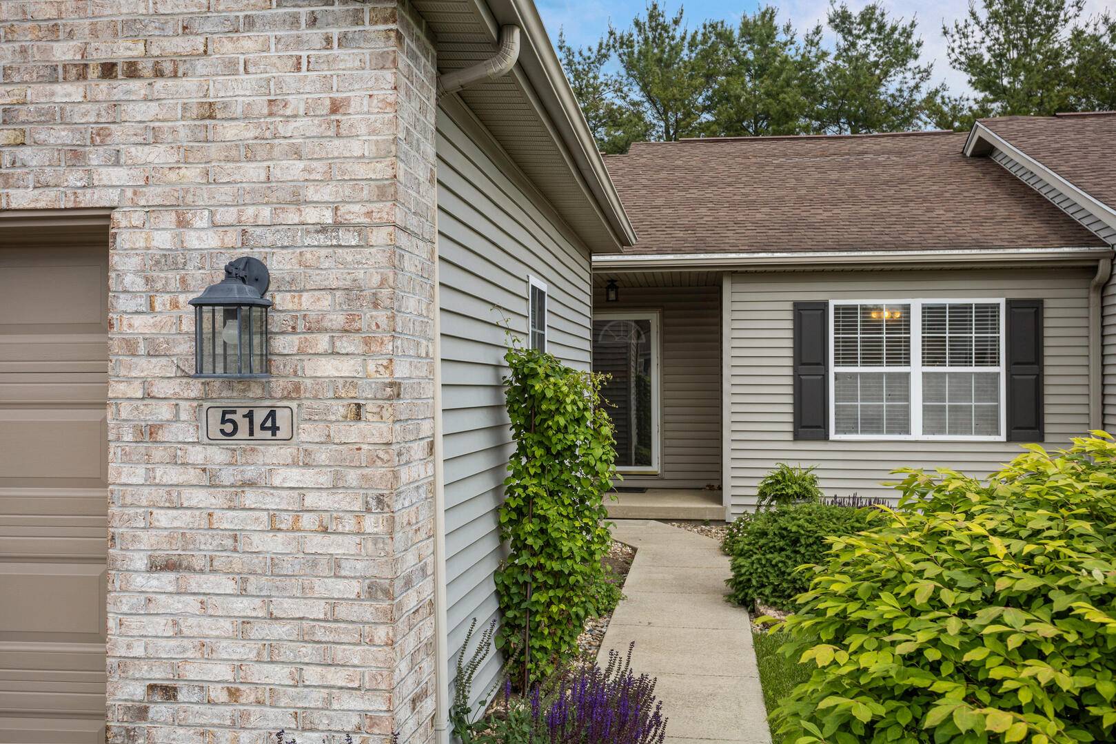 Savoy, IL 61874,514 STONECREST DR #0