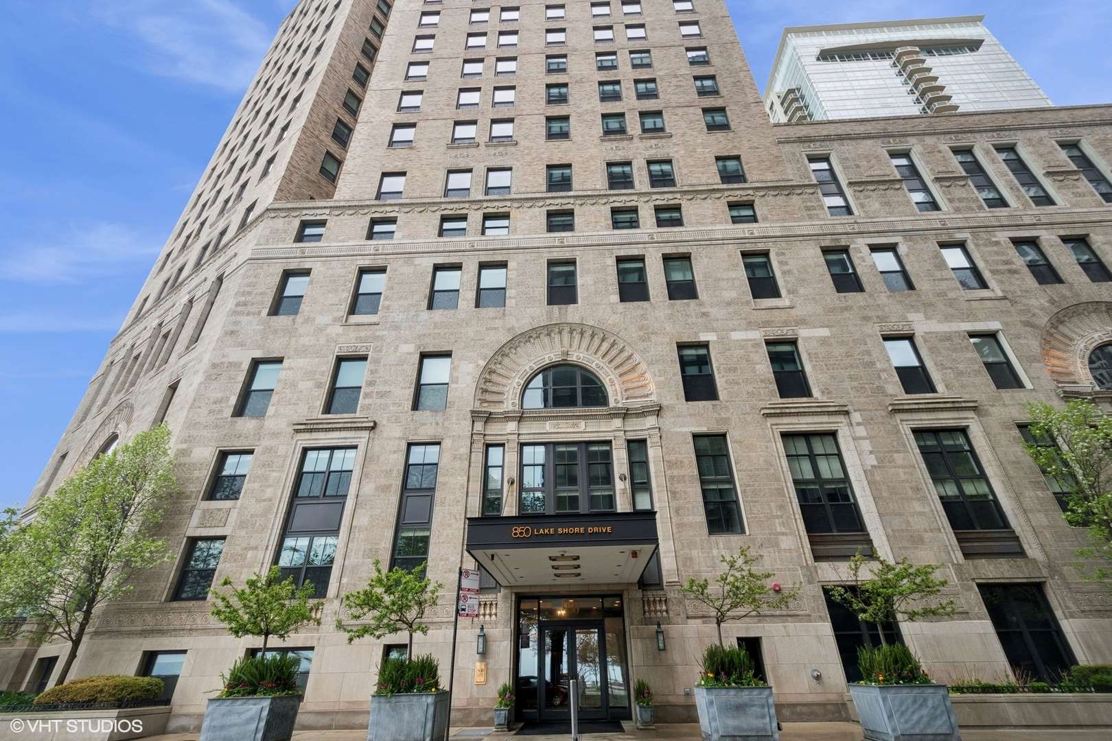 Chicago, IL 60611,850 N Lake Shore DR #704
