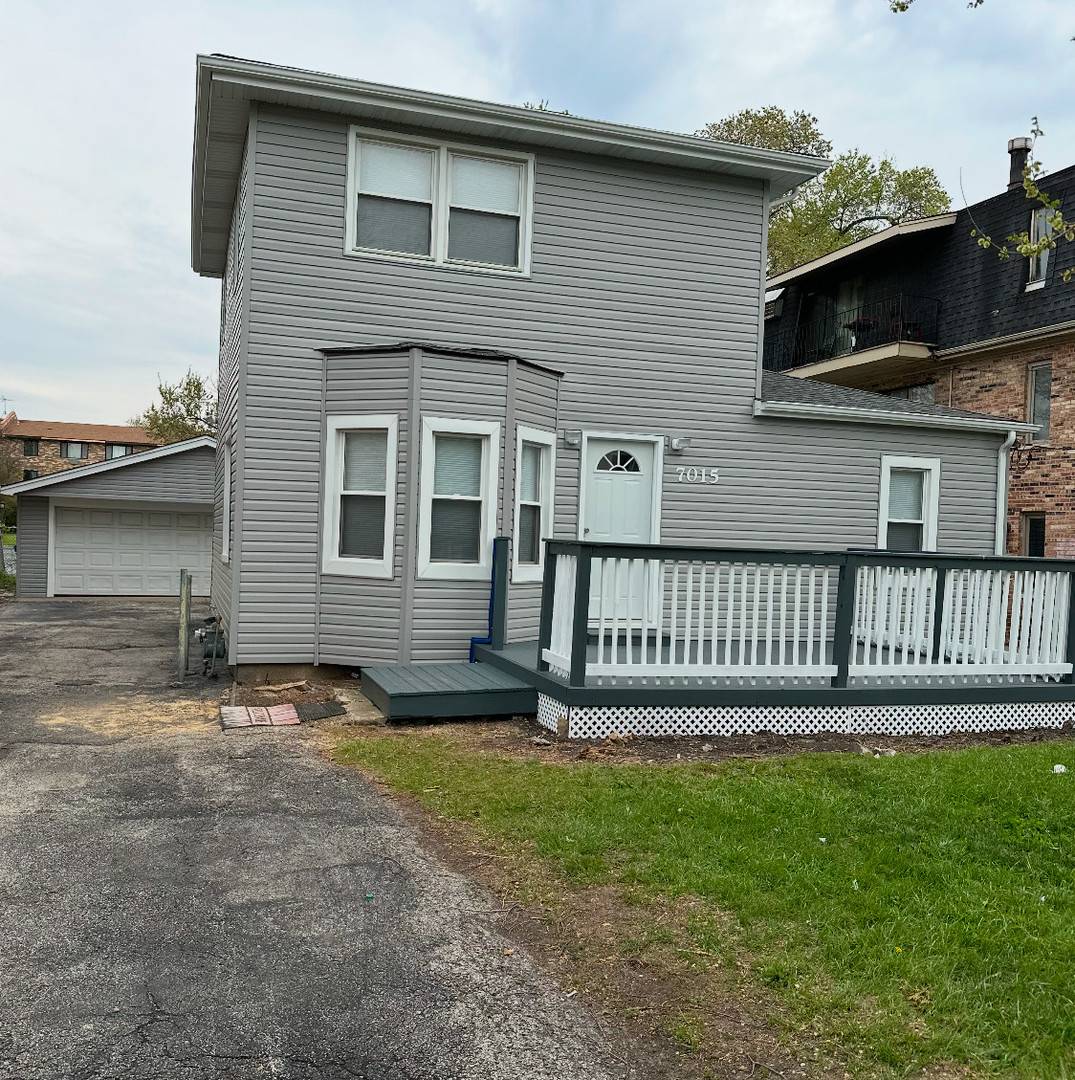 Chicago Ridge, IL 60415,7015 100th ST