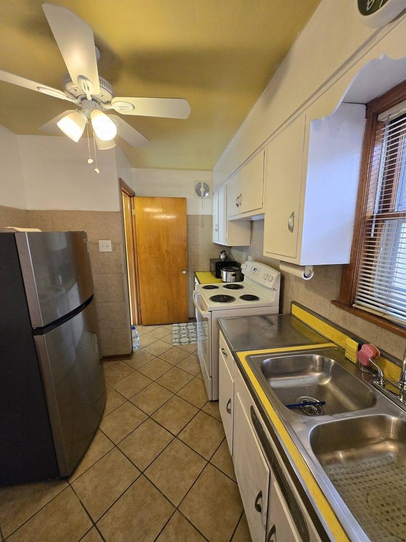 Chicago, IL 60652,8154 S Albany AVE