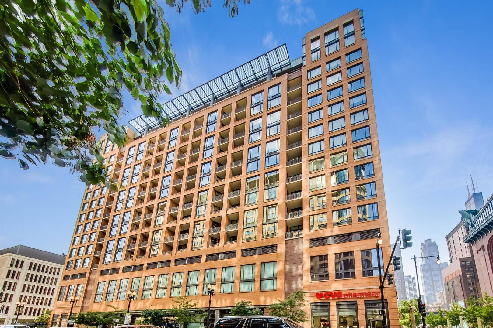 Chicago, IL 60605,520 S STATE ST #811