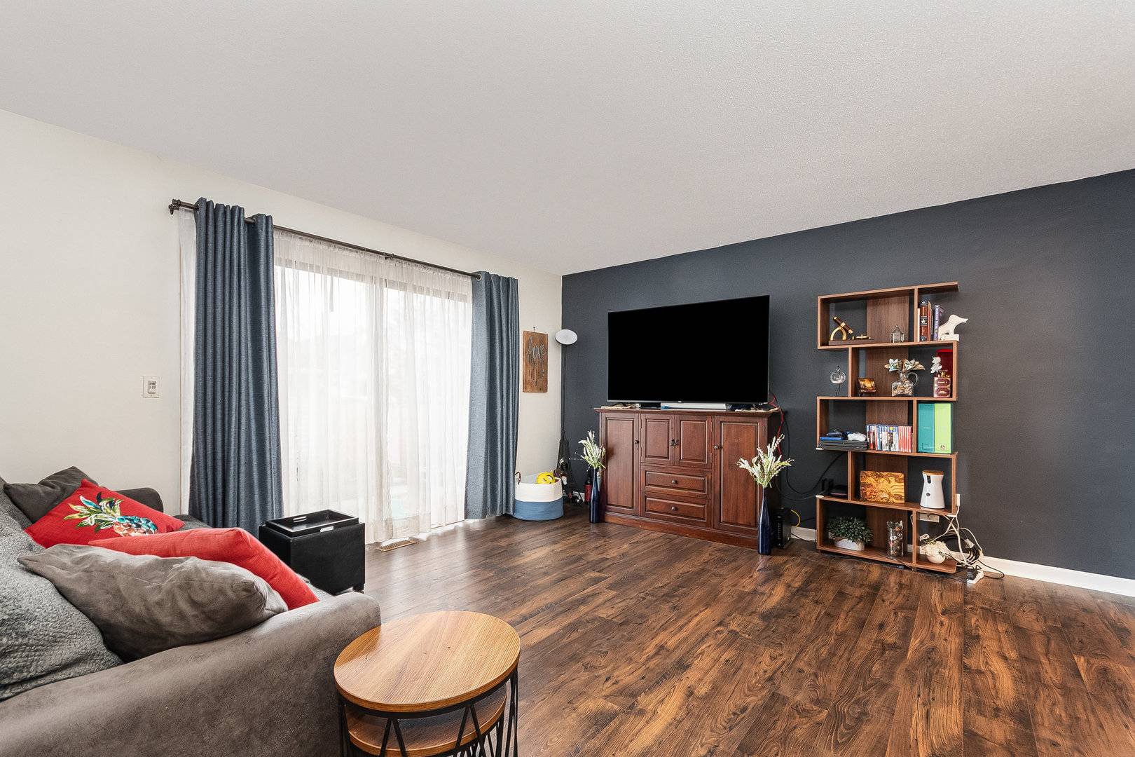 Woodridge, IL 60517,10 Wake Robin CT