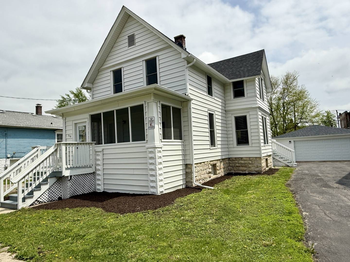 Joliet, IL 60435,310 Pine ST