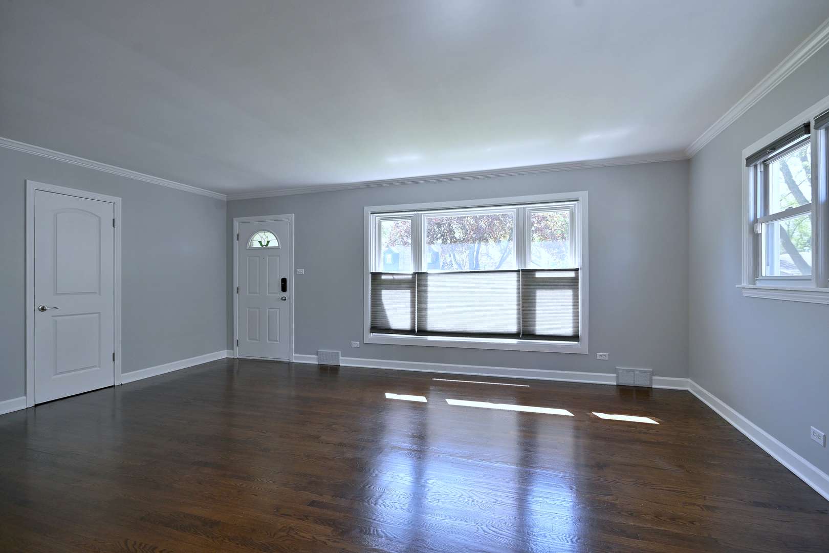 Villa Park, IL 60181,37 N Wisconsin AVE