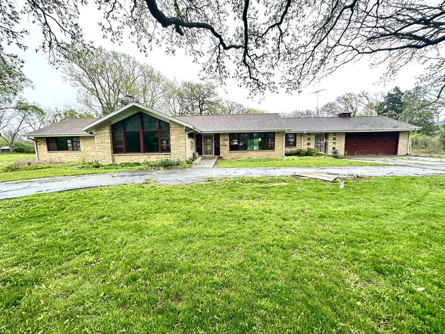 Lemont, IL 60439,12S135 Lemont RD