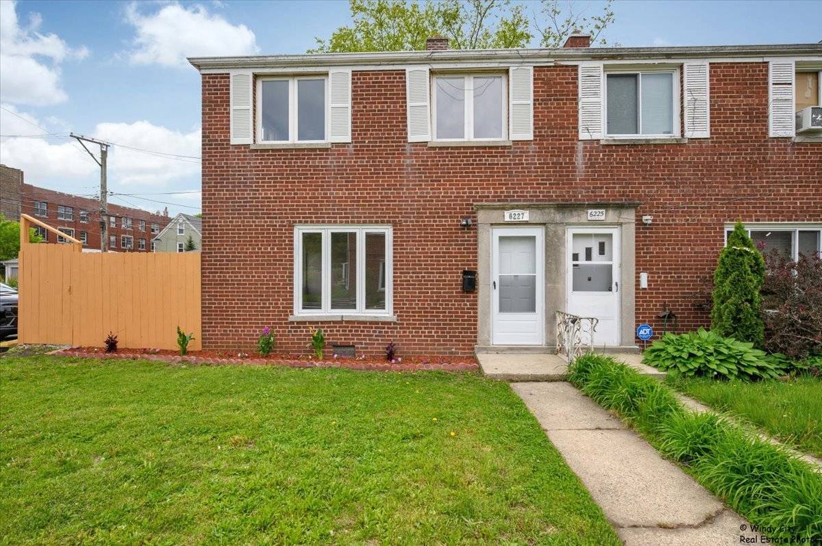 Chicago, IL 60660,6227 N Ravenswood AVE