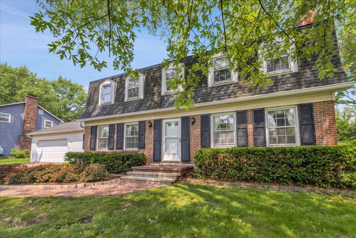 Wheaton, IL 60189,26W266 Tomahawk DR