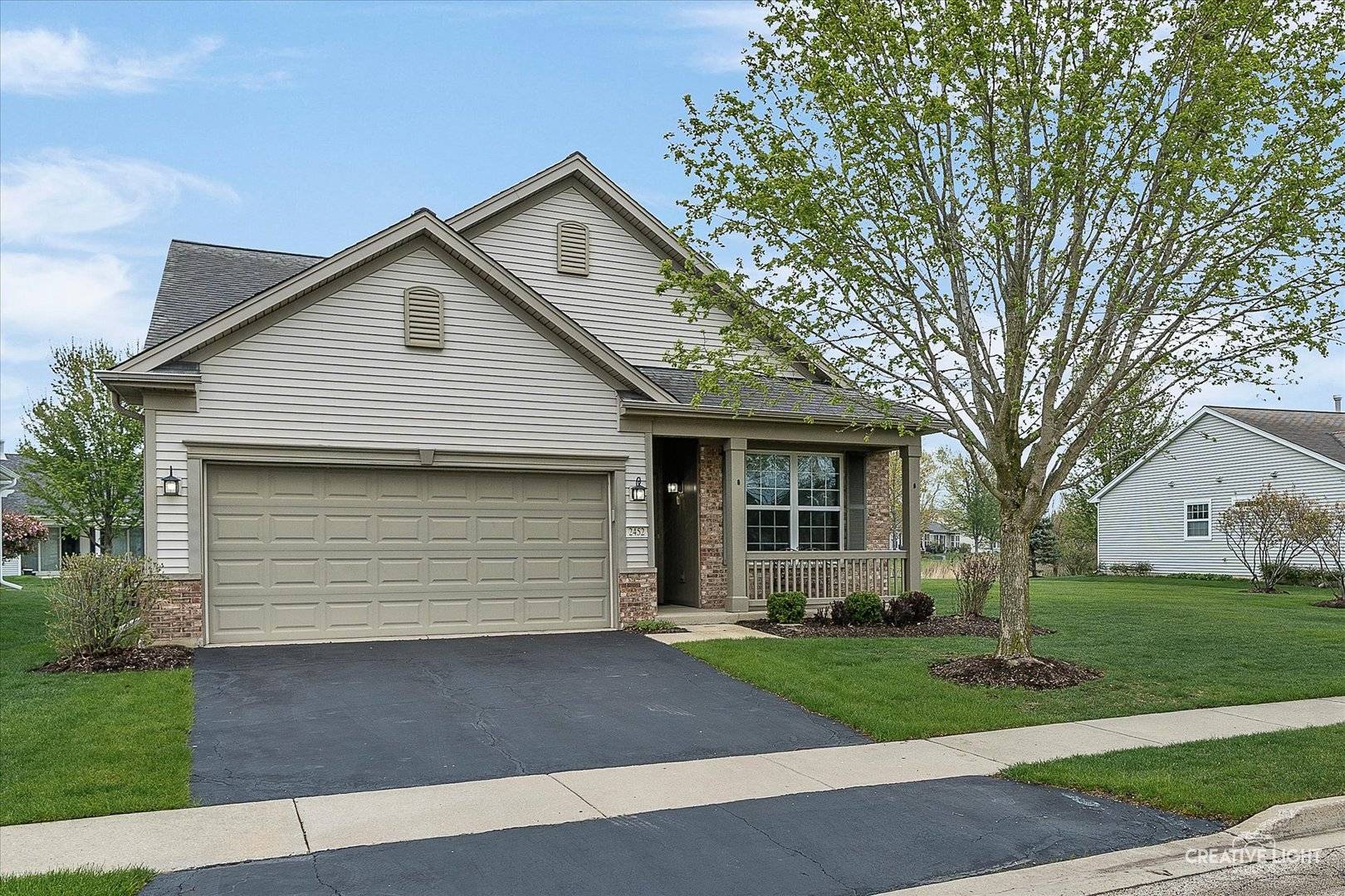 Elgin, IL 60124,2452 Rolling Ridge