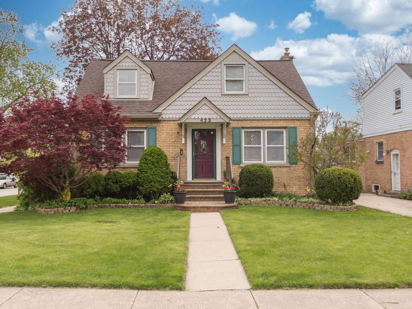 Mount Prospect, IL 60056,423 N Emerson ST