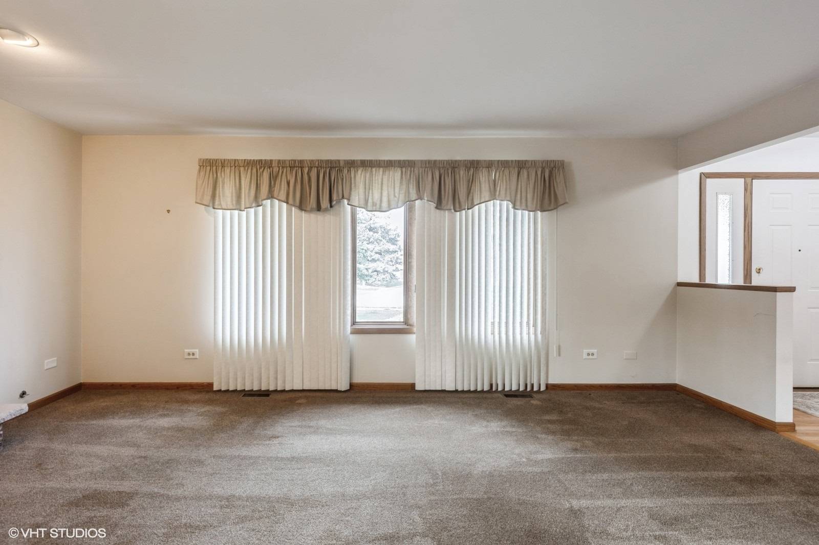 Tinley Park, IL 60477,16065 Pine DR