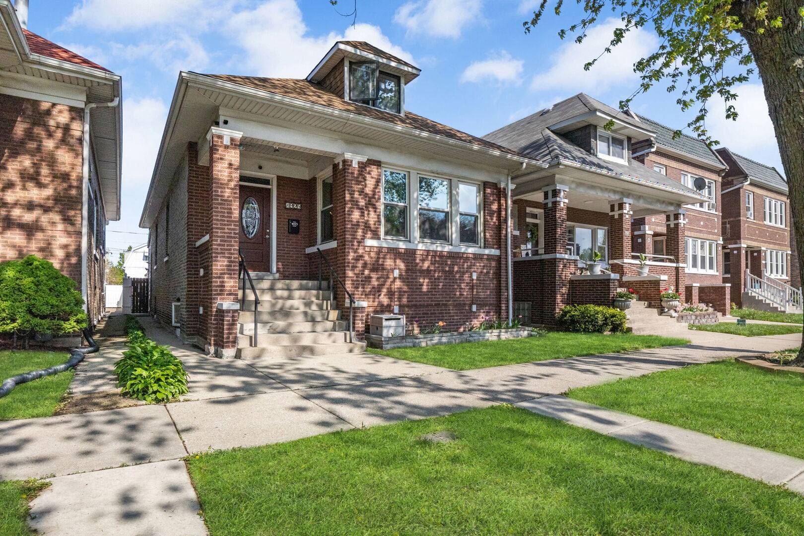 Cicero, IL 60804,1925 S Austin BLVD