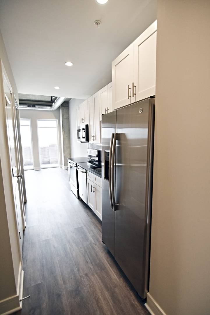 Chicago, IL 60613,3833 N Broadway ST #610