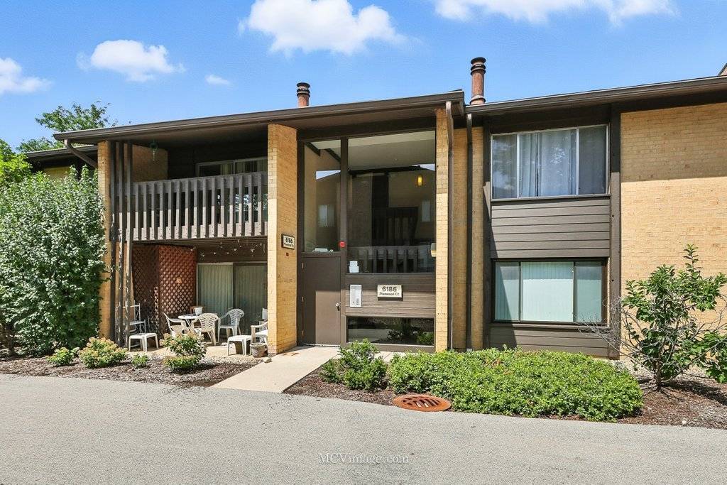 Willowbrook, IL 60527,6186 Pinewood CT #102