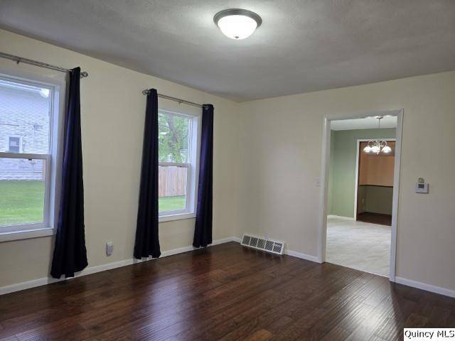 Carthage, IL 62321,237 N Marion