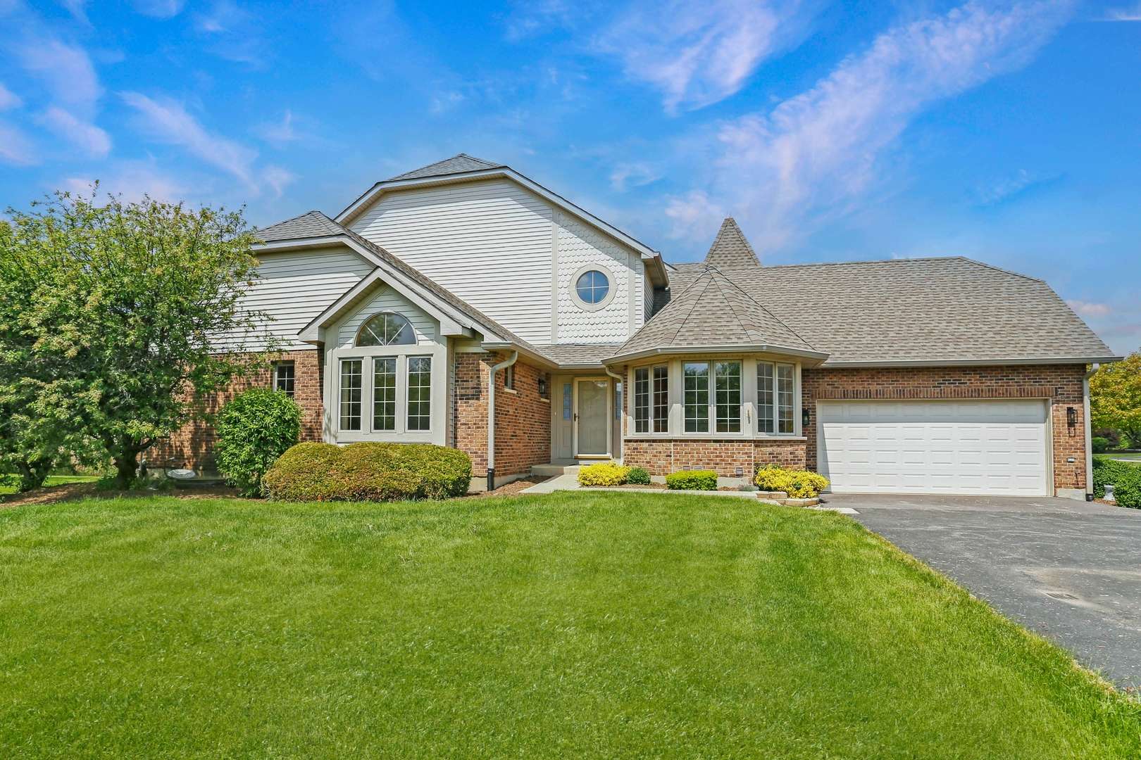 Lemont, IL 60439,13860 Steeples RD