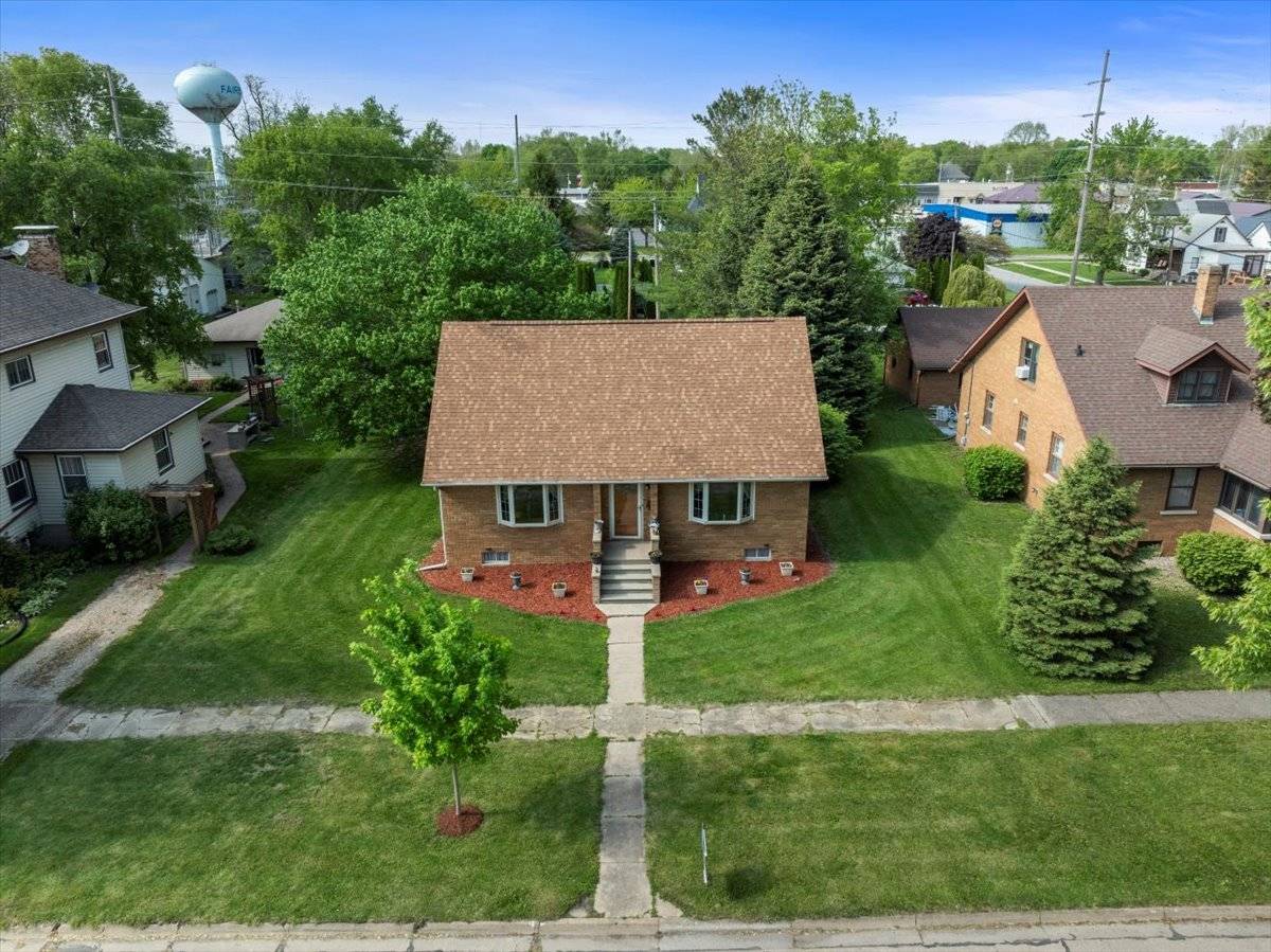 Fairbury, IL 61739,304 W Elm ST