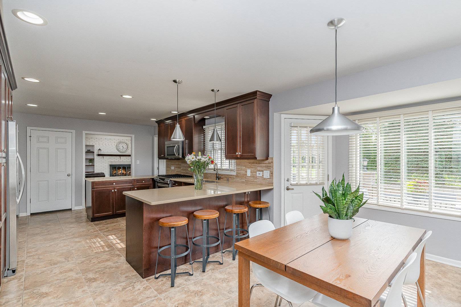 Lisle, IL 60532,2663 Bentley CT