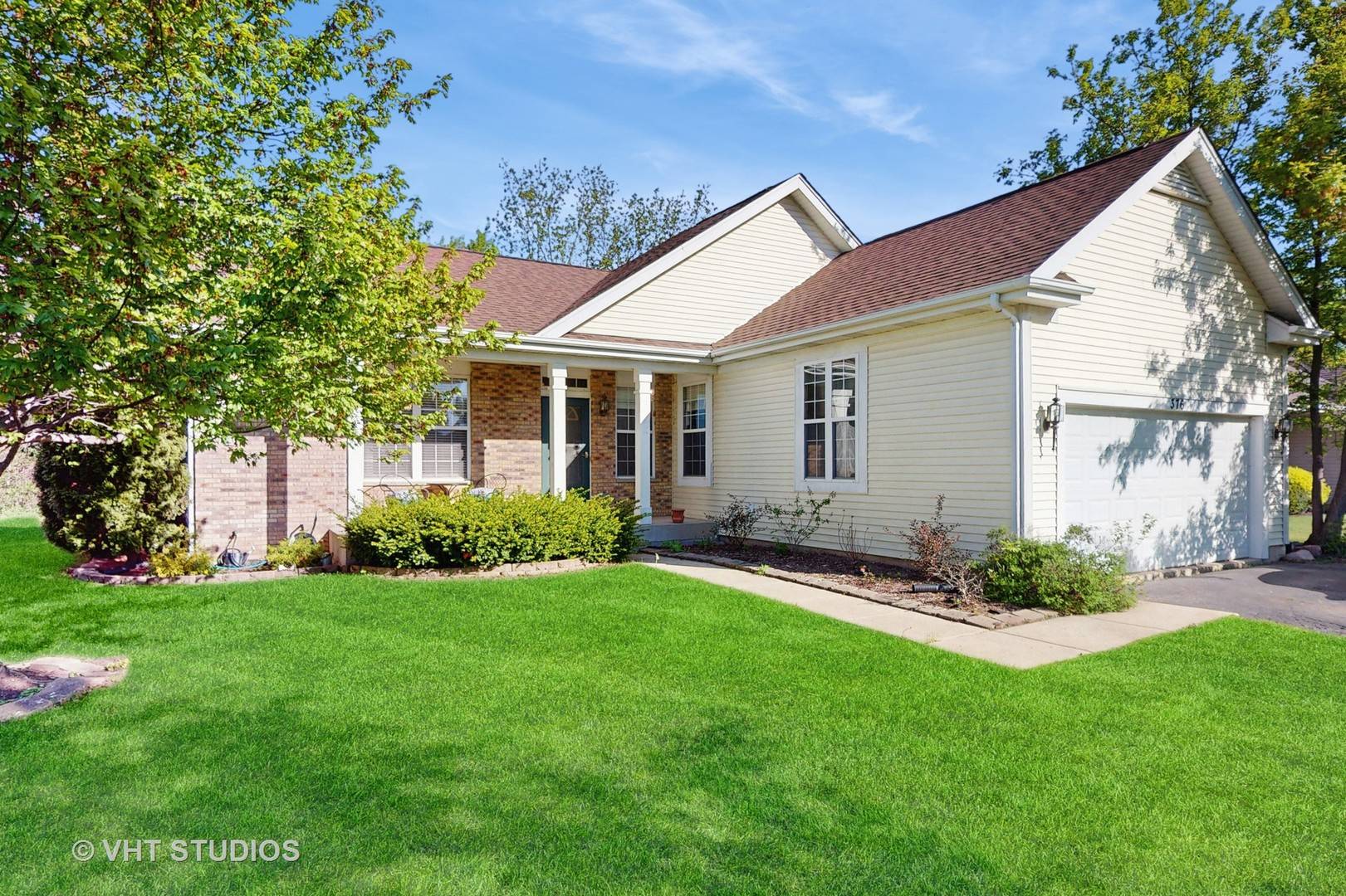 Lakemoor, IL 60051,376 Willow RD