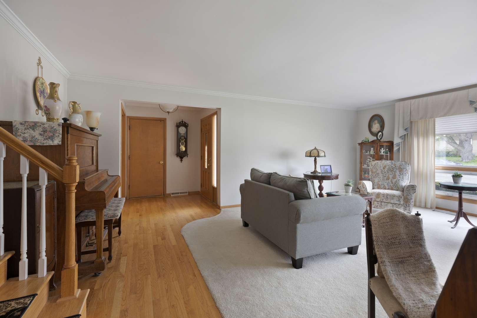 Schaumburg, IL 60193,437 Wingate DR