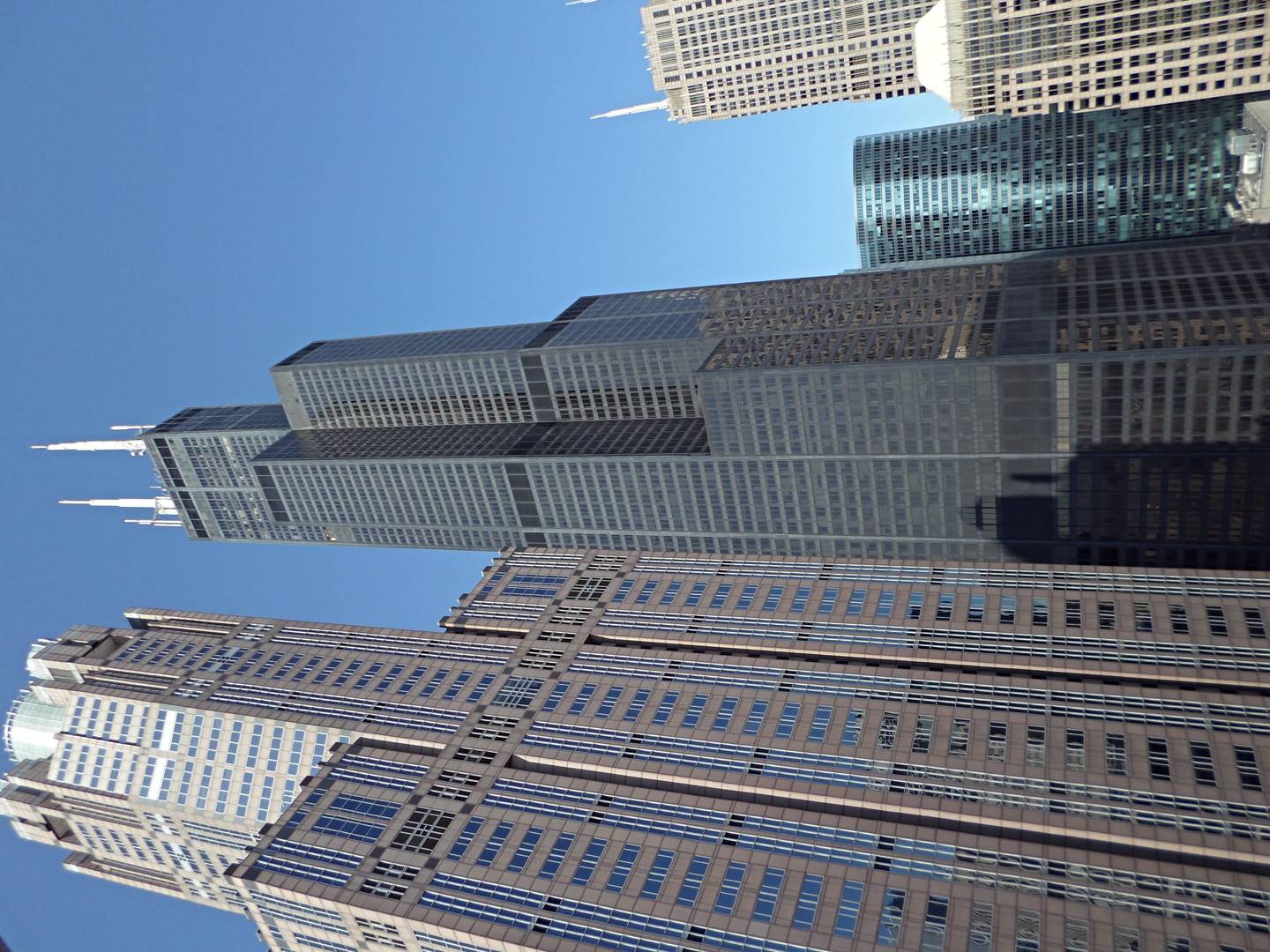 Chicago, IL 60607,235 W Van Buren ST #3422