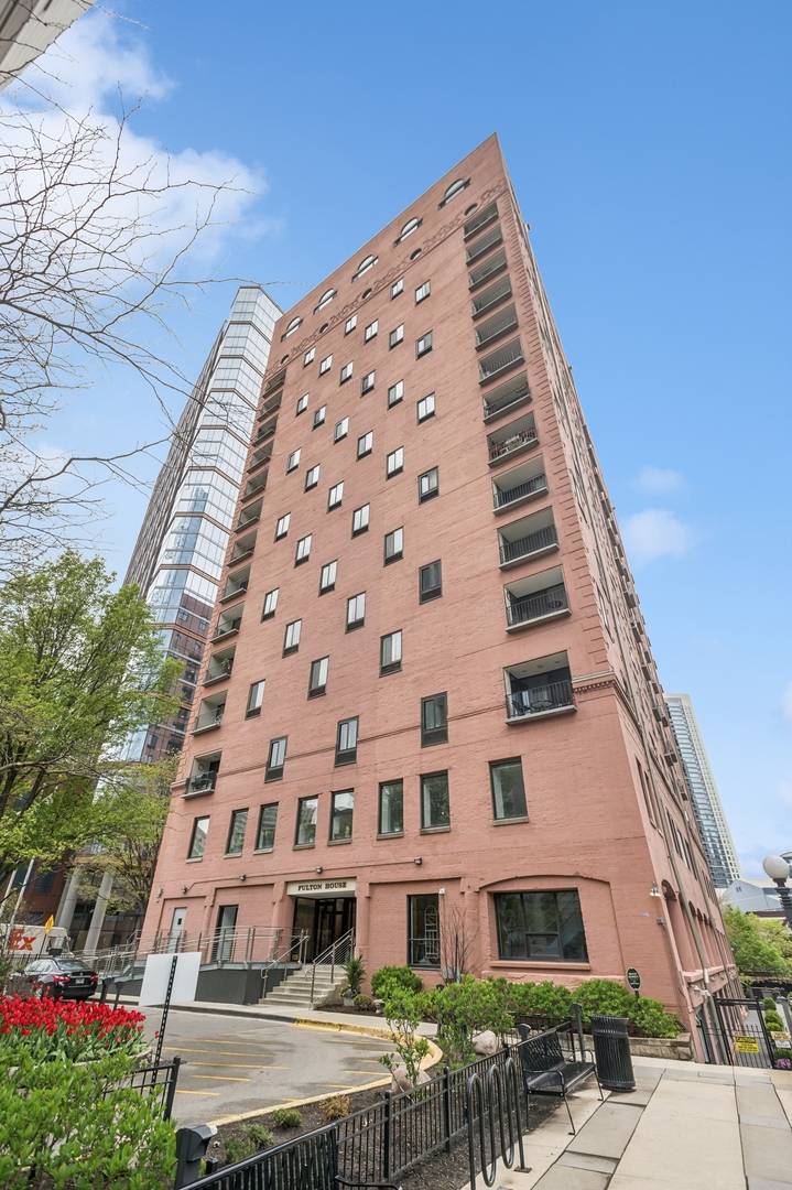 Chicago, IL 60606,345 N Canal ST #1003