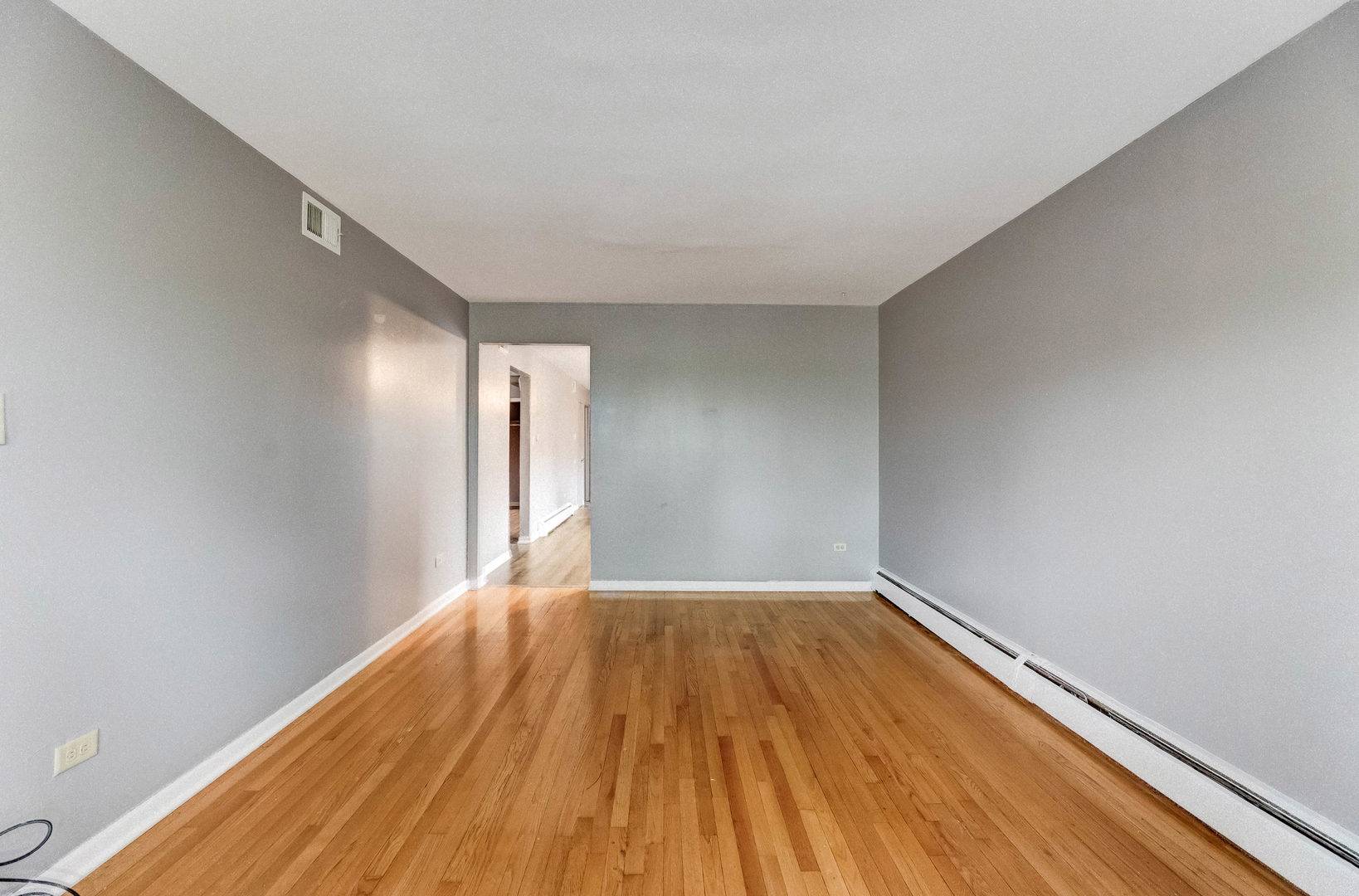 Chicago, IL 60632,4634 W 47th ST #3