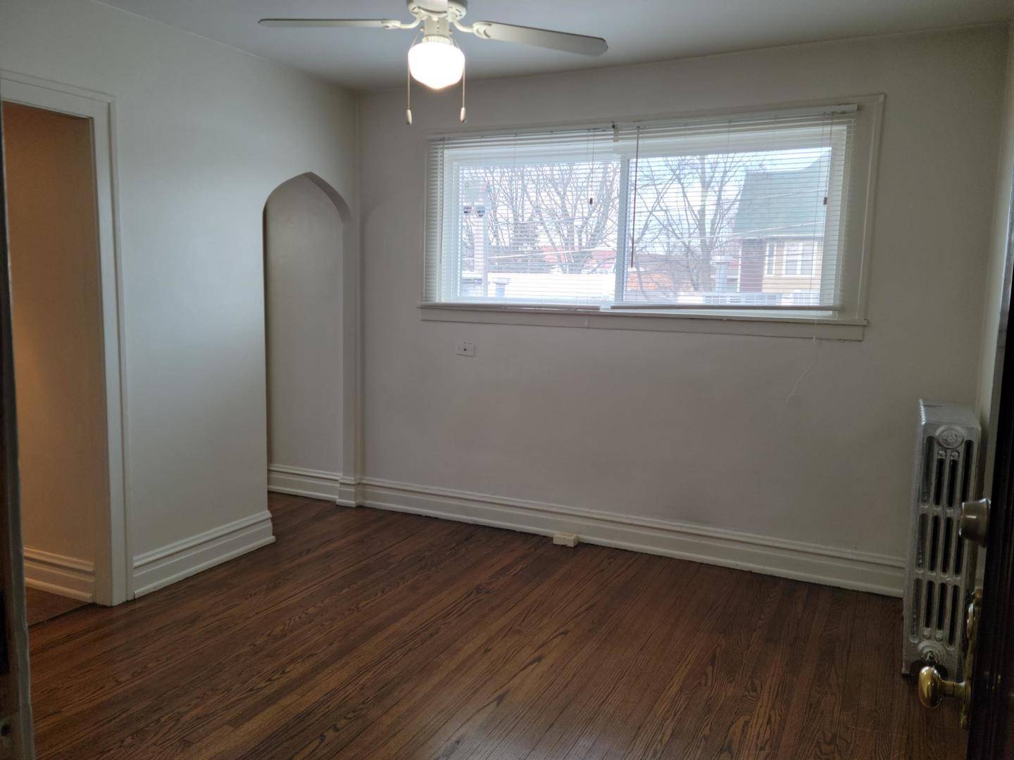 Berwyn, IL 60402,3208 Grove AVE #3