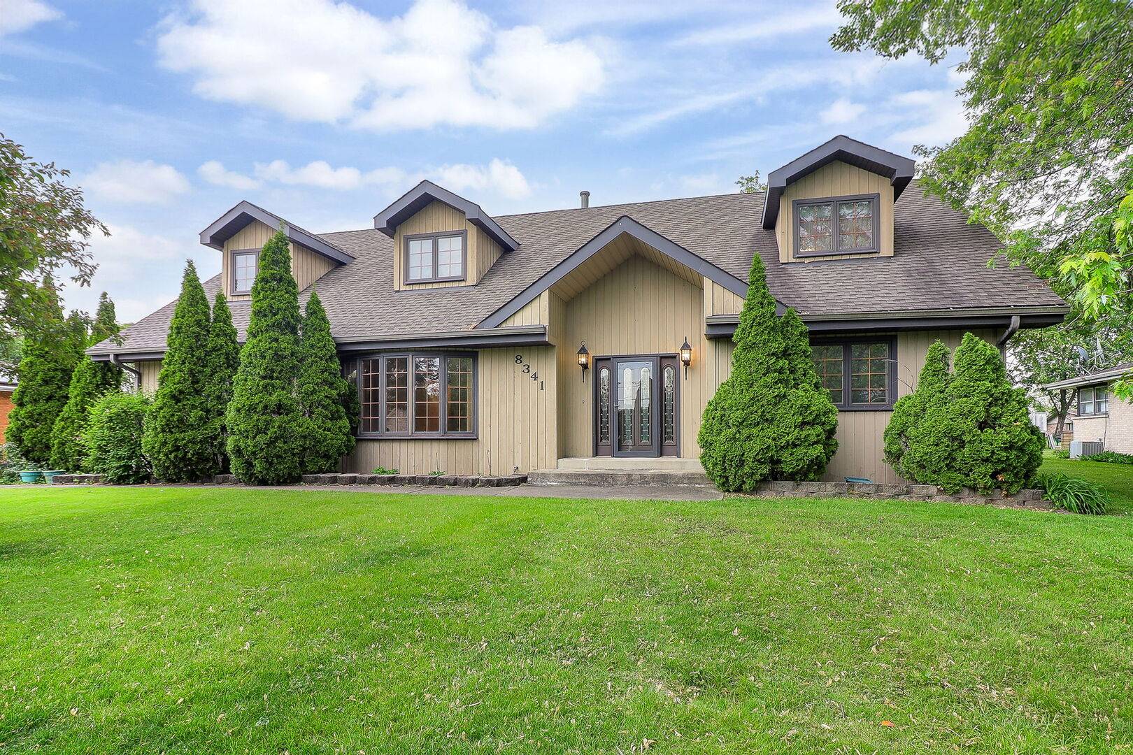 Hickory Hills, IL 60457,8341 84th CT