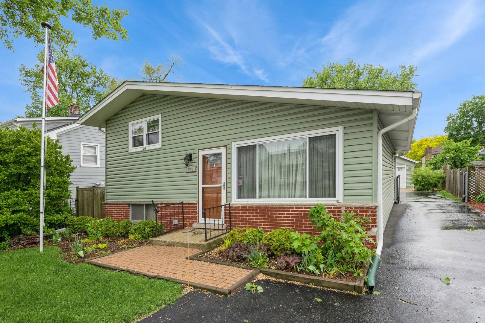 Elmhurst, IL 60126,646 W Babcock AVE