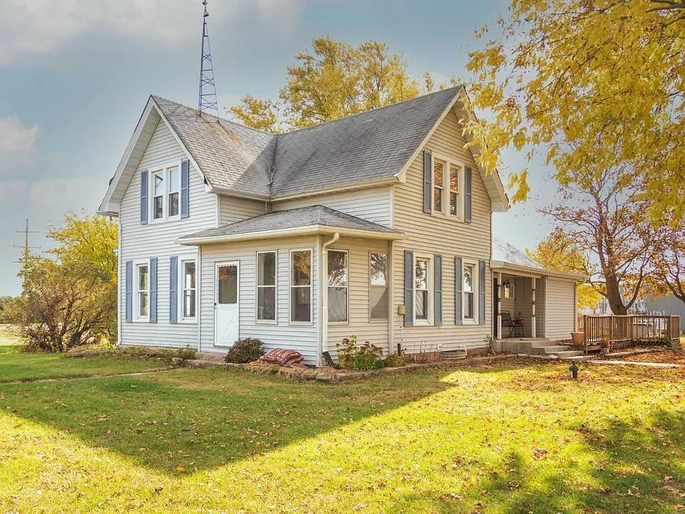 Paw Paw, IL 61353,642 Angling RD