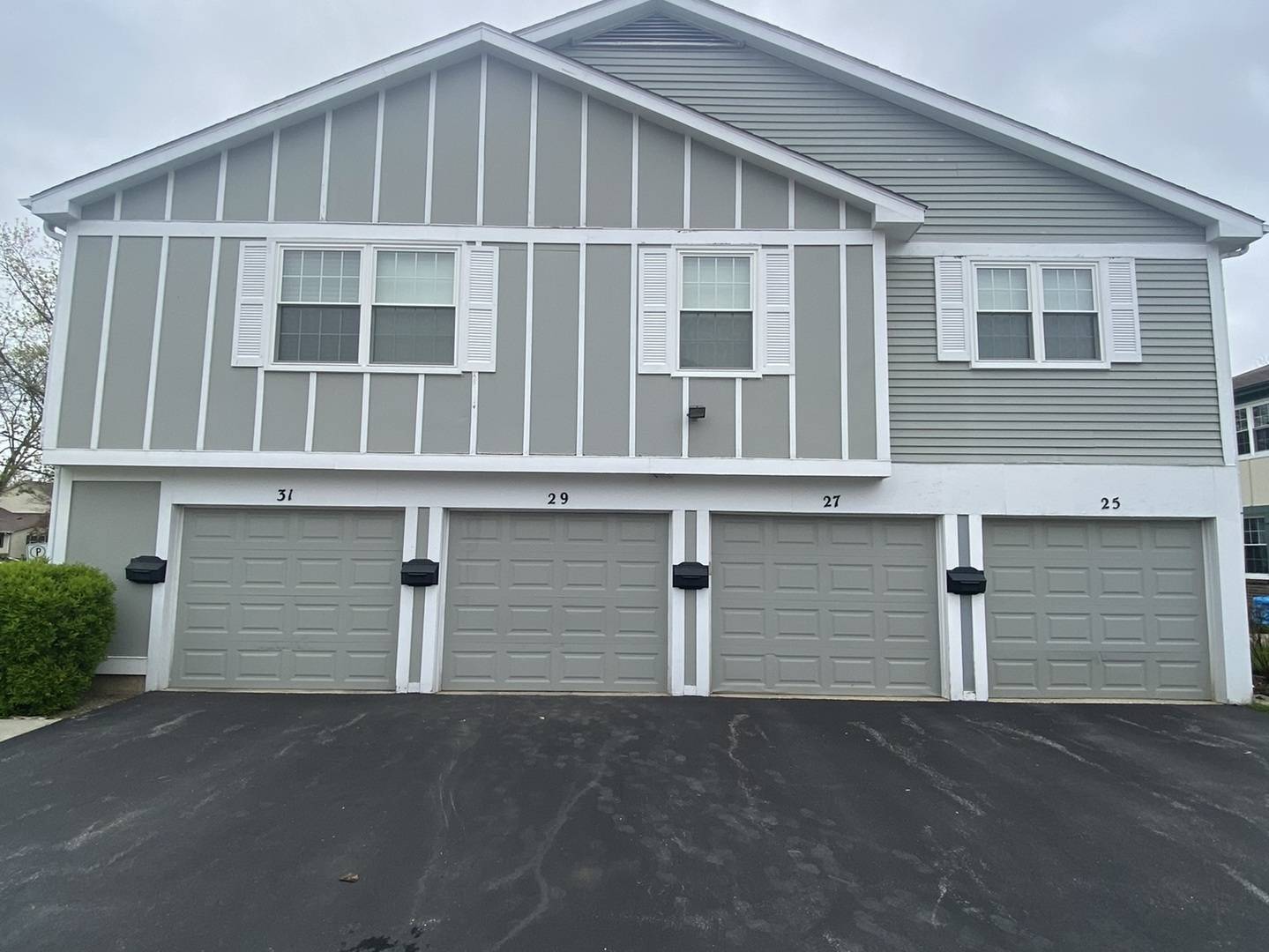 Vernon Hills, IL 60061,29 Wildwood CT