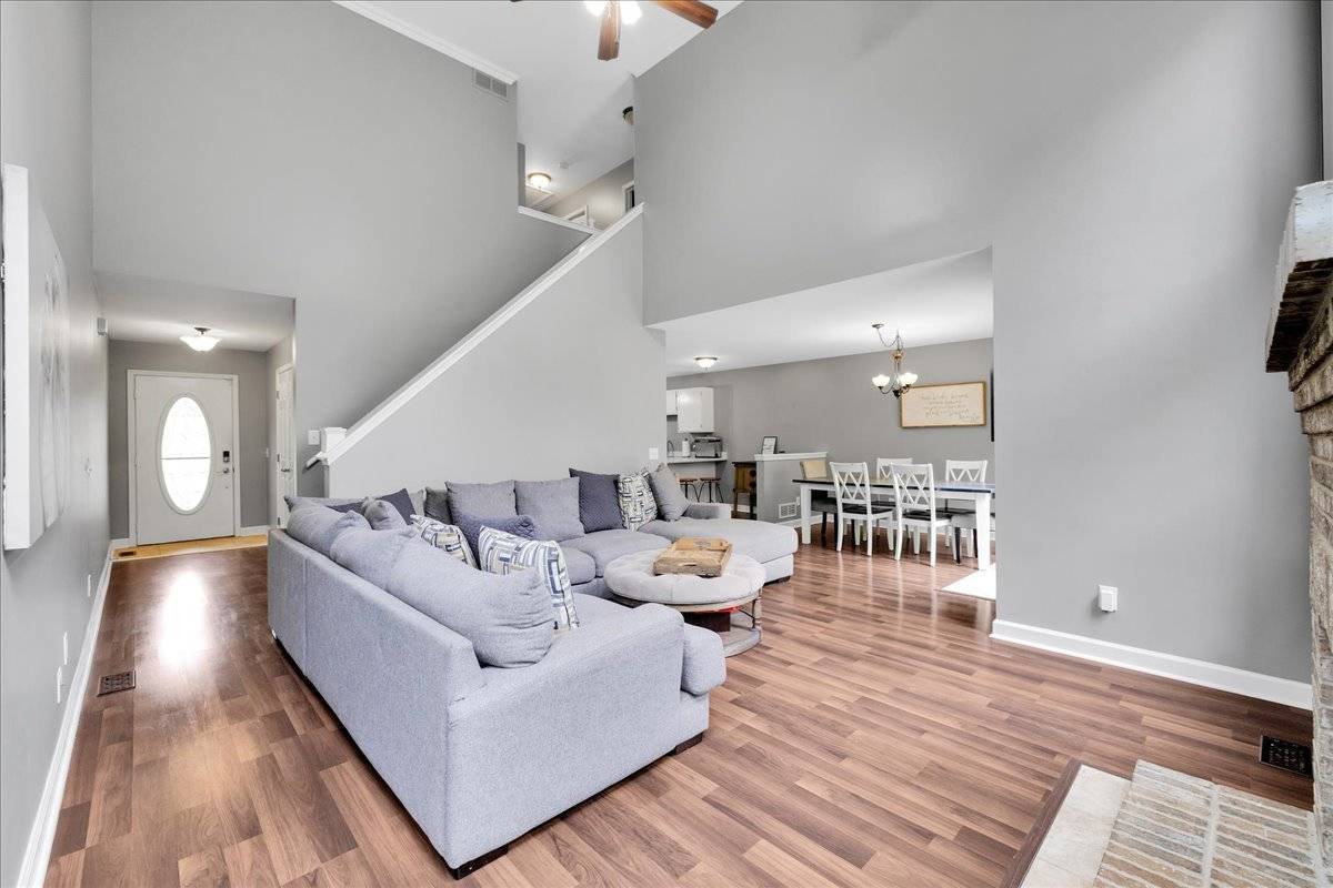 Yorkville, IL 60560,911 Fawn Ridge CT #B
