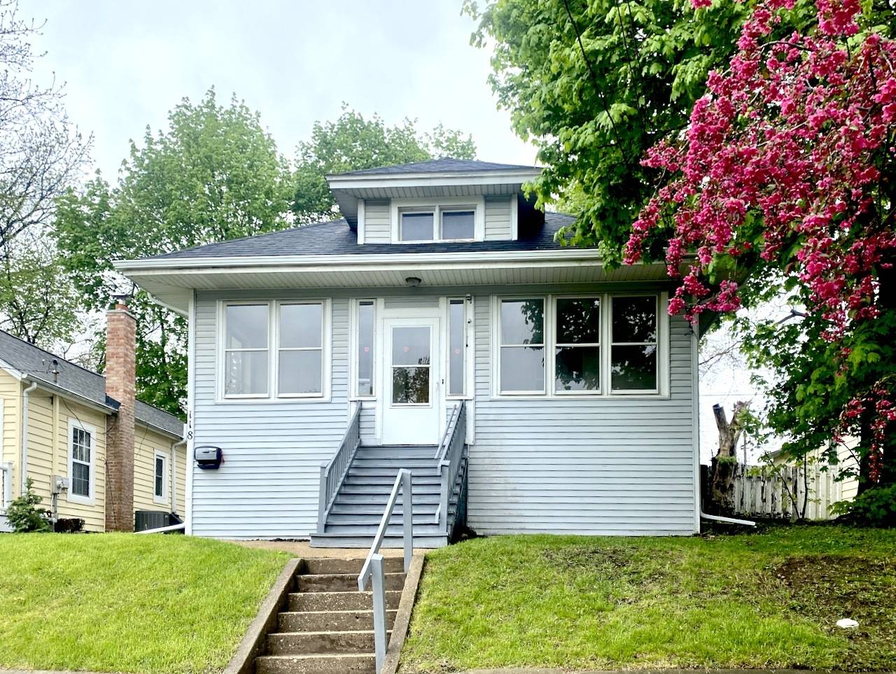 Elgin, IL 60123,118 Jewett ST