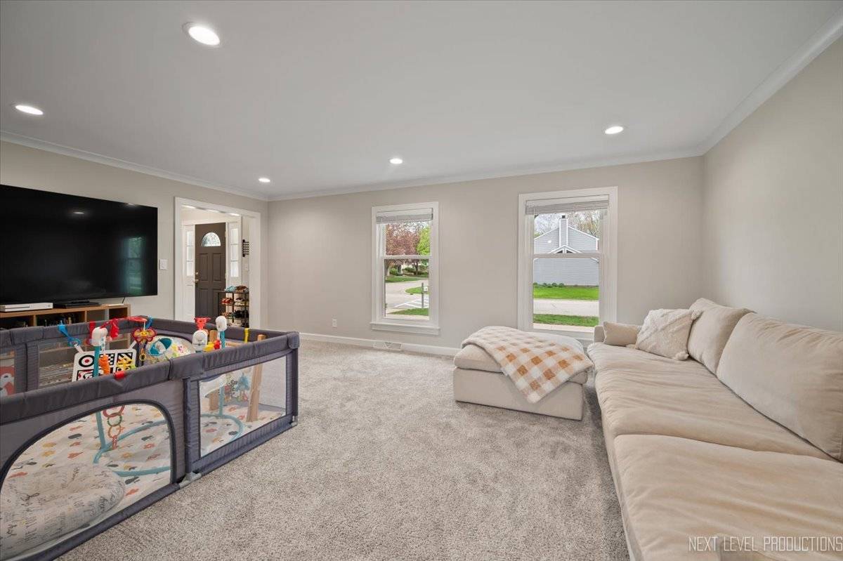 Geneva, IL 60134,20 S Cambridge DR