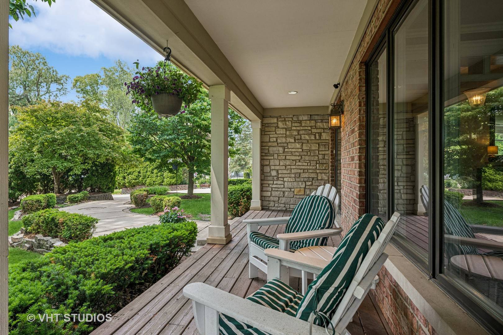 Barrington, IL 60010,540 Harvard AVE