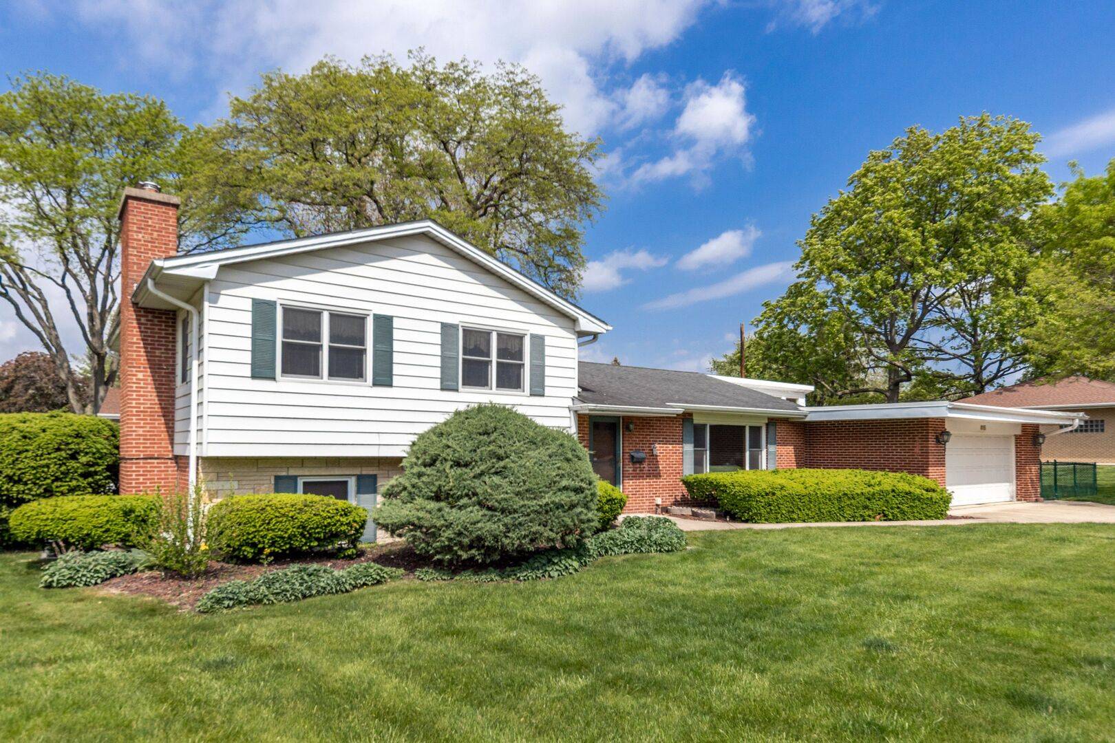 Naperville, IL 60540,815 Santa Maria DR