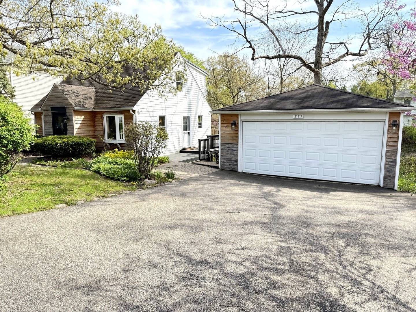 Lake Zurich, IL 60047,21317 W Shady LN
