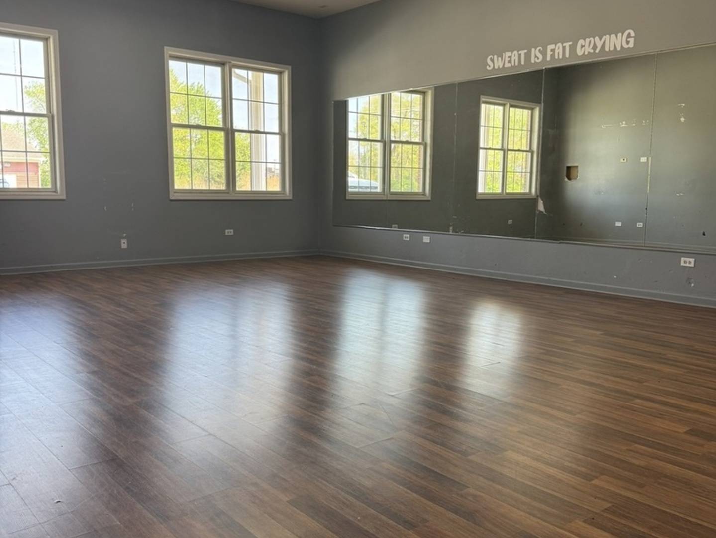 Diamond, IL 60416,2525 E Division ST