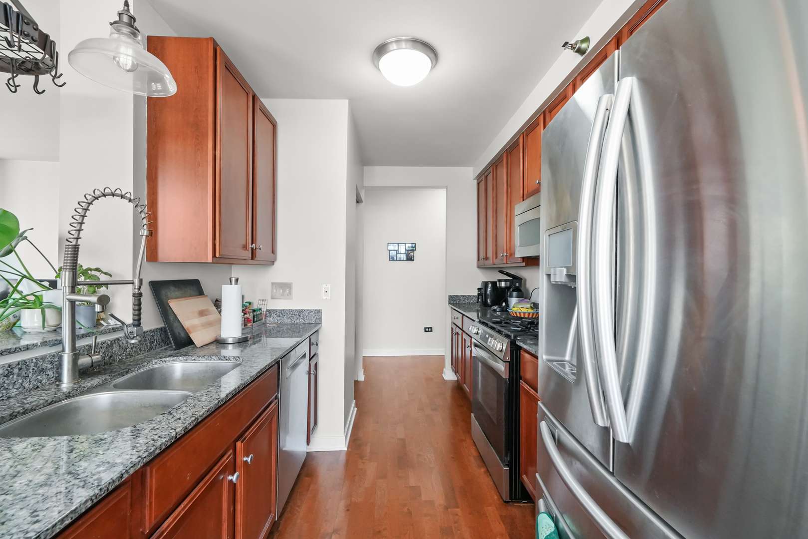 Chicago, IL 60605,1160 S Michigan AVE #1005