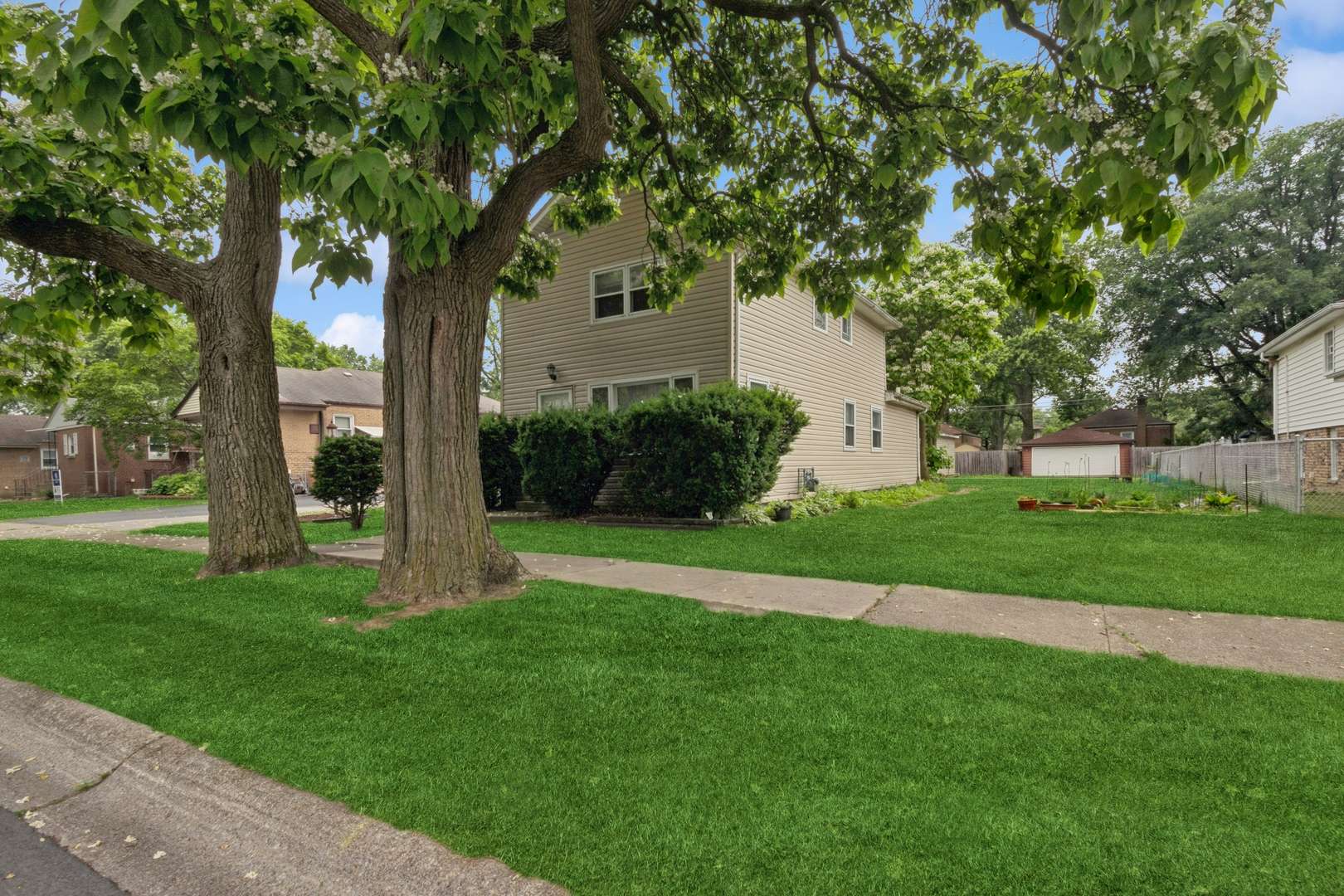 Homewood, IL 60430,18526 Morris AVE