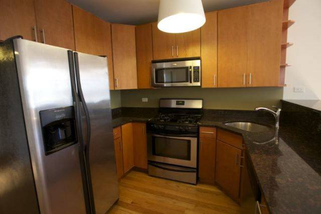 Chicago, IL 60618,3023 N Oakley AVE #2