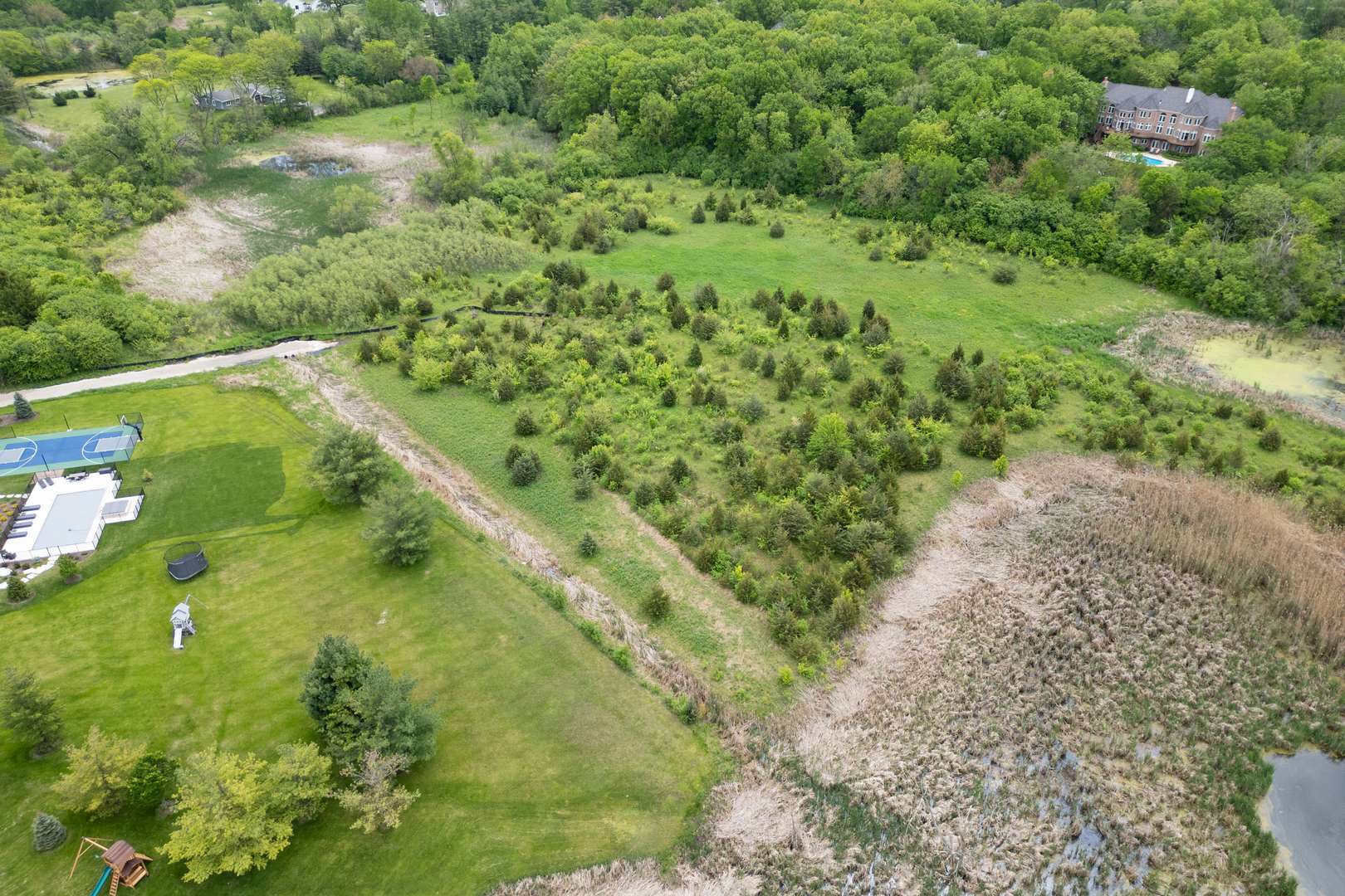 North Barrington, IL 60010,130 S HILLANDALE CT