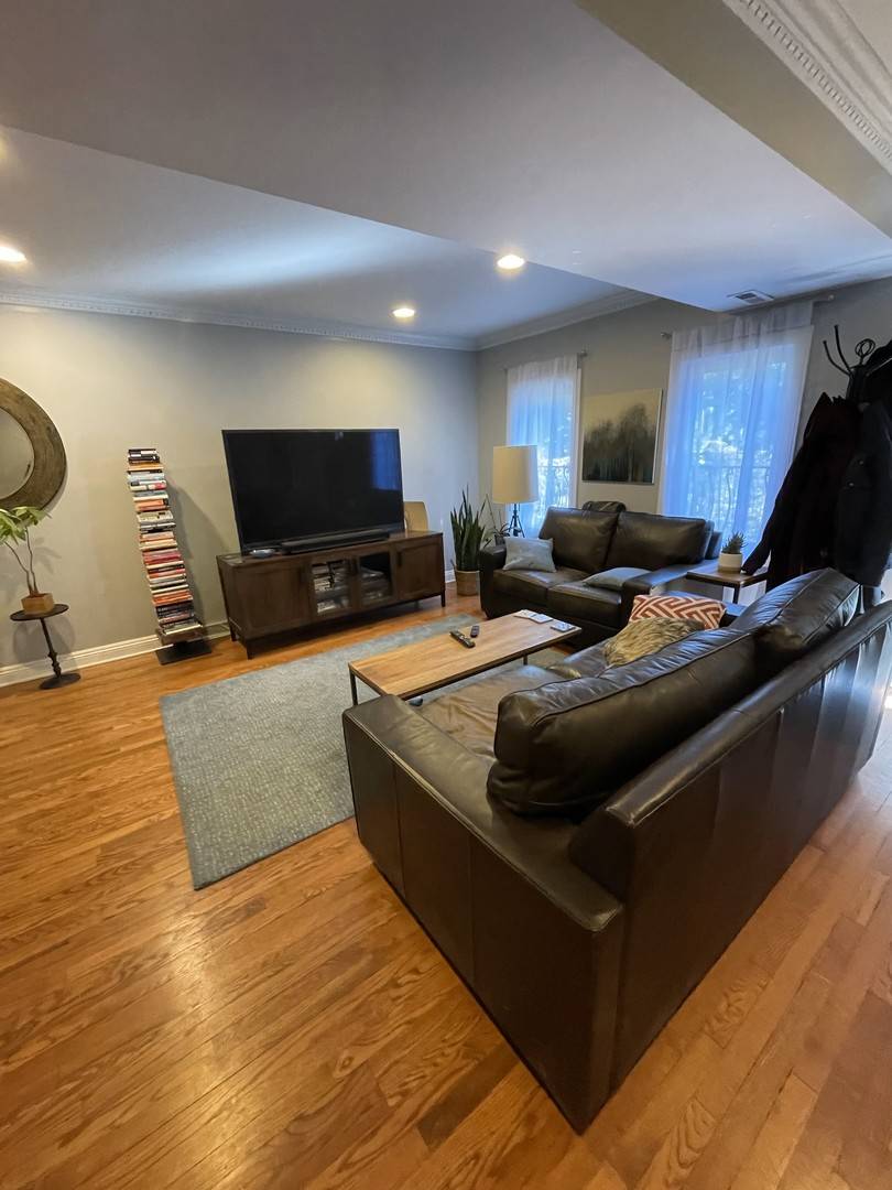Chicago, IL 60622,1842 N Paulina ST