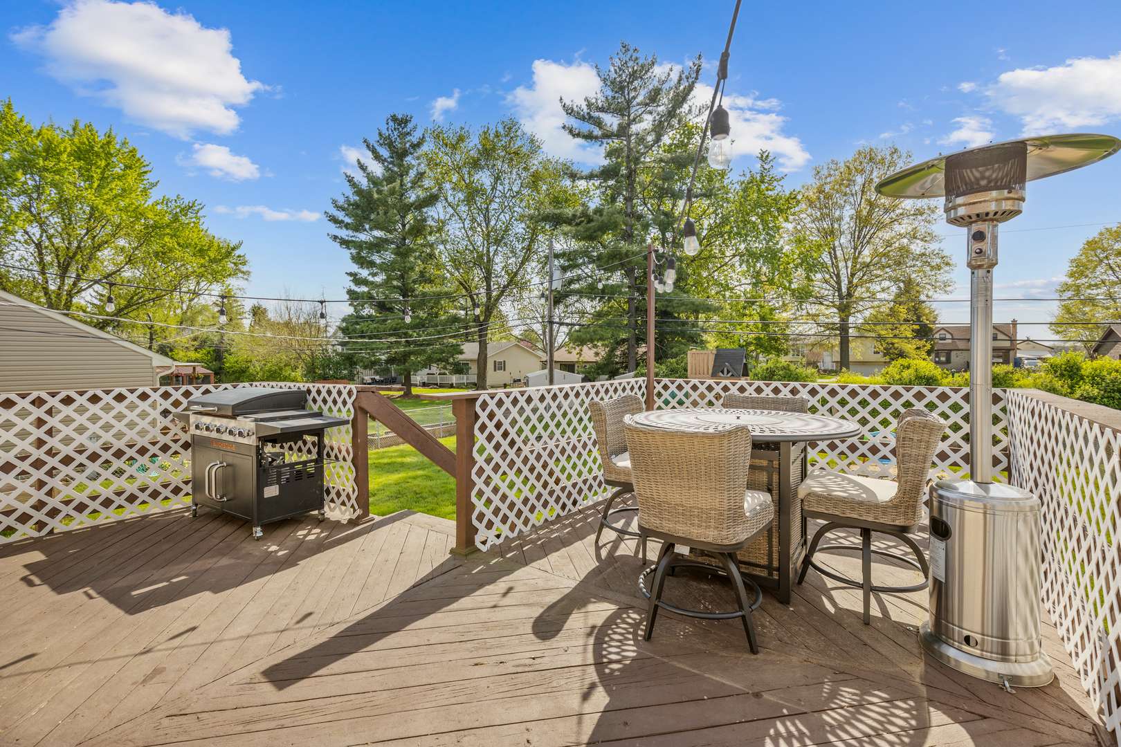 Oakwood Hills, IL 60013,5611 Oak Park RD