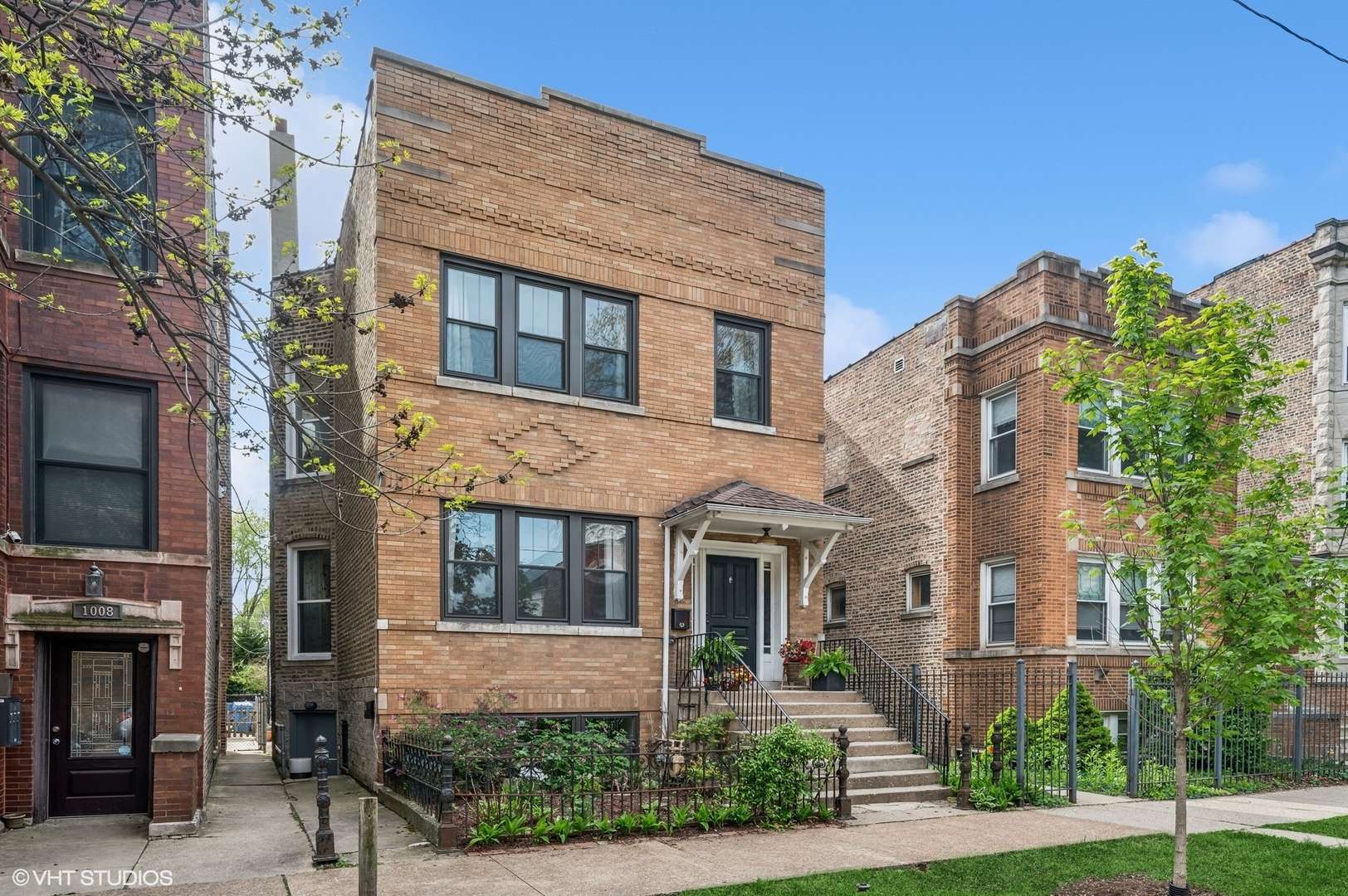 Chicago, IL 60622,1010 N Hoyne AVE