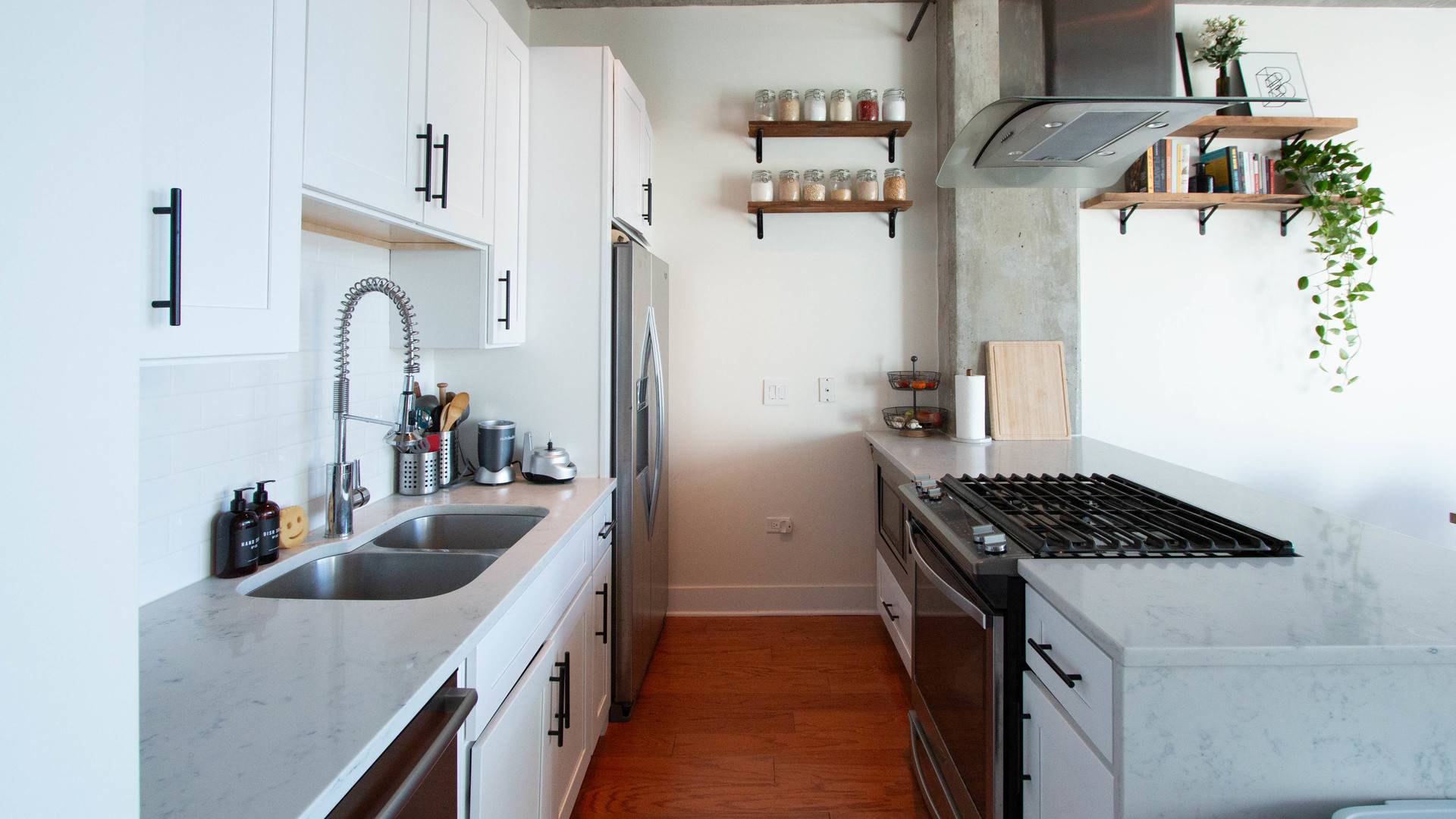 Chicago, IL 60616,50 E 16th ST #714