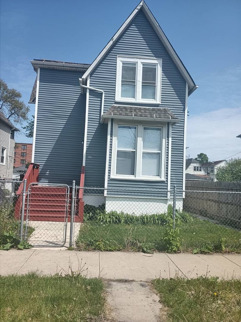 Chicago, IL 60628,22 E 118th ST